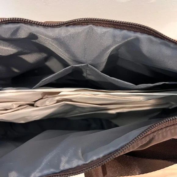 Uniqlo Brown Quilted Crossbody Bag - Picture 5 of 5